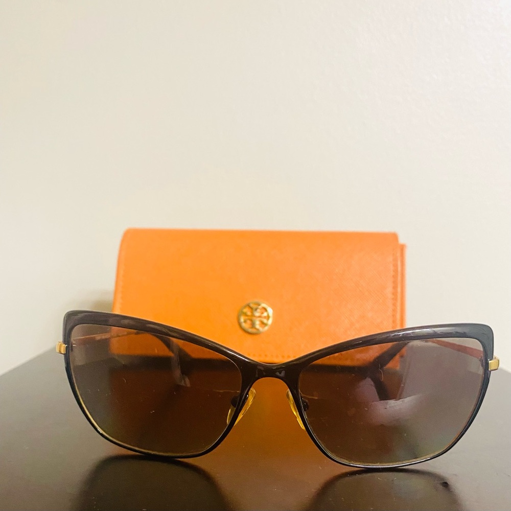Tory Burch Black & Gold trimmed Sunglasses ***Excellent condition***